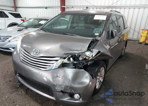 2015 Toyota Sienna Xle 8 Passenger из США, поврежденный, VIN 5TDYK3DC1FS586961